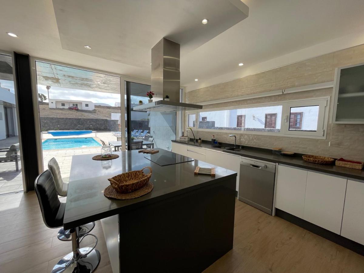 Eslanzarote Eco Villa Tony, Heated Pool, Jacuzzi, Sat Tv, Super Wifi La Costa Zewnętrze zdjęcie